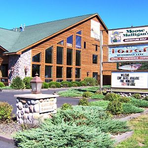 The Lodge At Crooked Lake